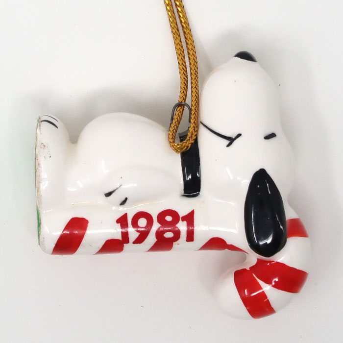 Bauble Snoopy Candy Cane - Magpie