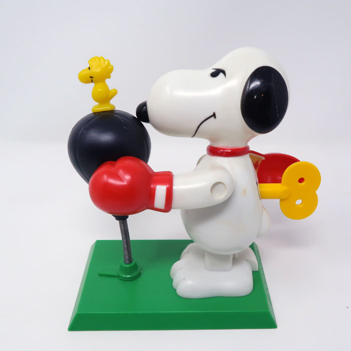 Boxer Snoopy Animated Wind-up - ShopCollectPeanuts.com